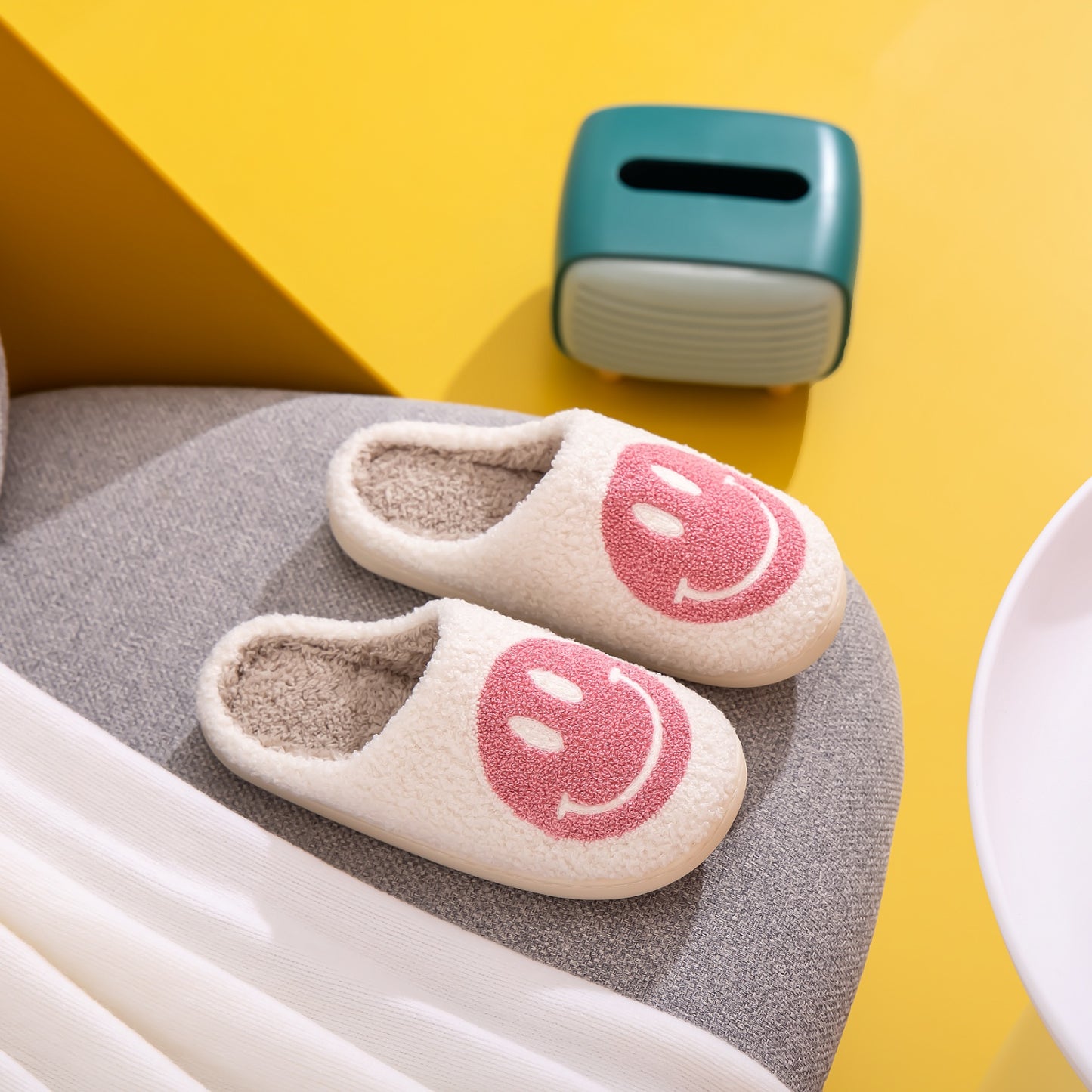 Melody Smiley Face Slippers in White